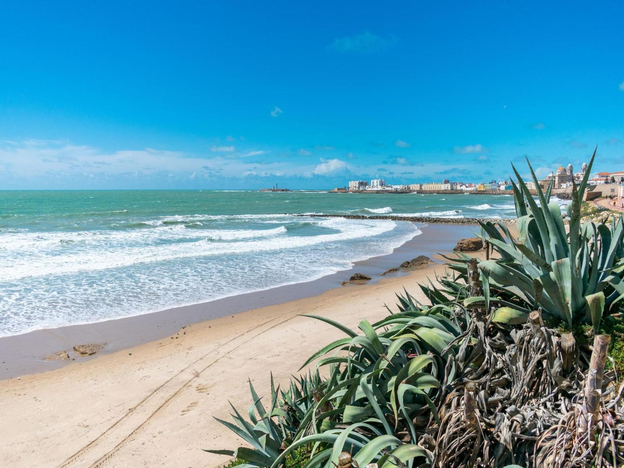 Cosy Holiday Home With Sea-View Cádiz Exteriör bild